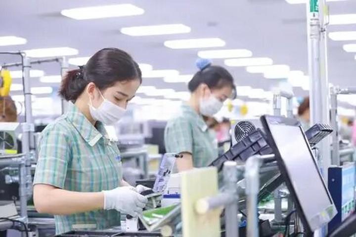 Hotspot Matrix: Biến 4 kiểu áo không thể thiếu thành cơ hội marketing đột phá